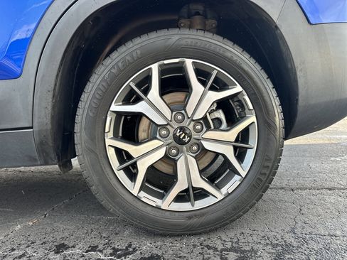 Used 2021 Kia Seltos EX image 20