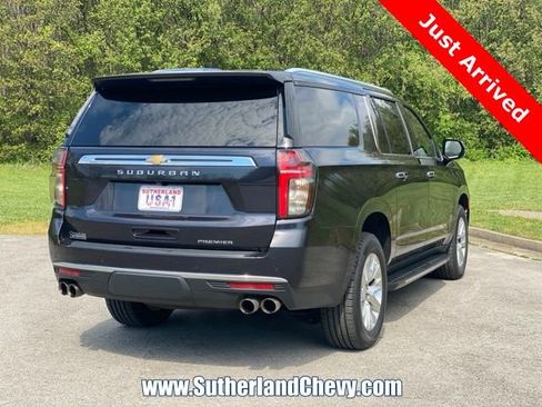 Used 2023 Chevrolet Suburban Premier AWD/4WD image 7