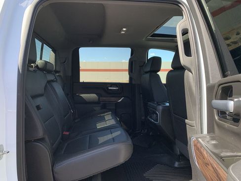 Used 2021 GMC Sierra 3500 SLT w/ SLT Convenience Package AWD/4WD image 31