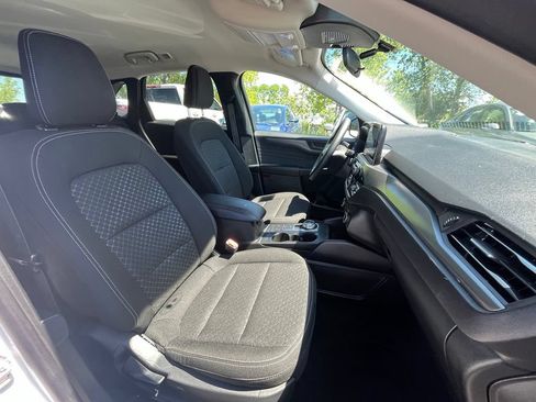 Used 2025 Ford Escape Active AWD/4WD image 12