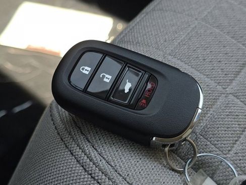 New 2026 Honda HR-V LX image 31