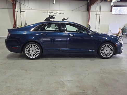 Used 2017 Lincoln MKZ Reserve image 6