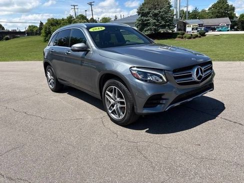 Used 2019 Mercedes-Benz GLC 300 4MATIC image 32