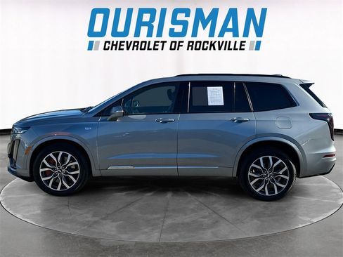 Used 2024 Cadillac XT6 Sport image 3