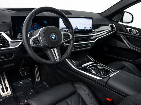 Used 2025 BMW X5 M60i AWD/4WD image 4