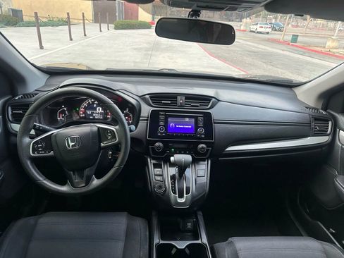Used 2019 Honda CR-V LX image 9