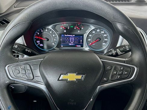 Used 2019 Chevrolet Equinox LT FWD image 12