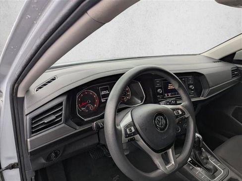 Used 2019 Volkswagen Jetta S image 11