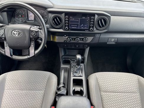 Used 2022 Toyota Tacoma SR RWD image 13