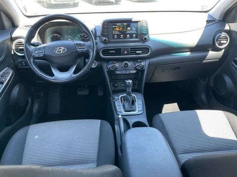 Used 2018 Hyundai Kona SEL w/ SEL Tech Package 02 FWD image 10