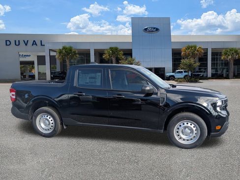 New 2025 Ford Maverick XL w/ Equipment Group 101A image 3