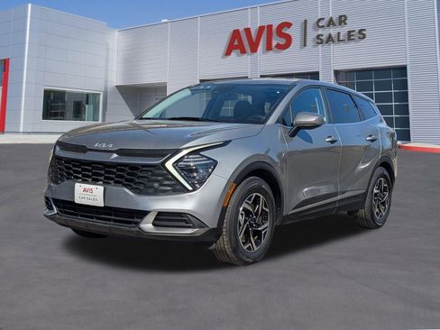 Used 2024 Kia Sportage LX image 1