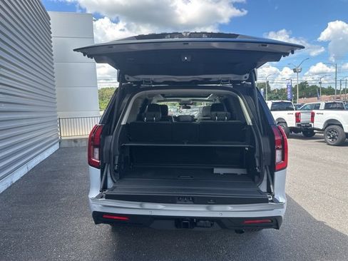 New 2025 Ford Expedition Active image 29