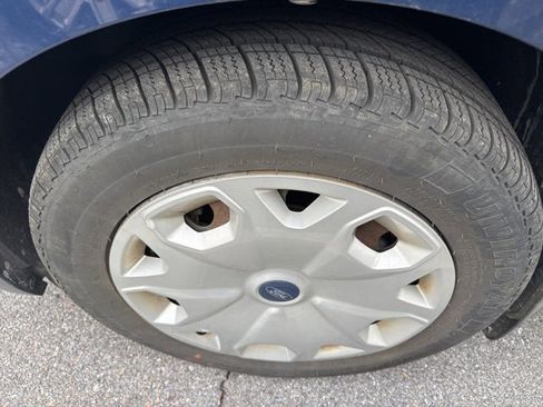 Used 2017 Ford Transit Connect XL image 8