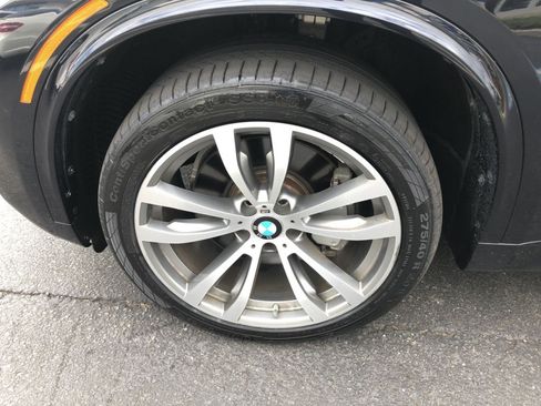 Used 2017 BMW X5 xDrive50i AWD/4WD image 16
