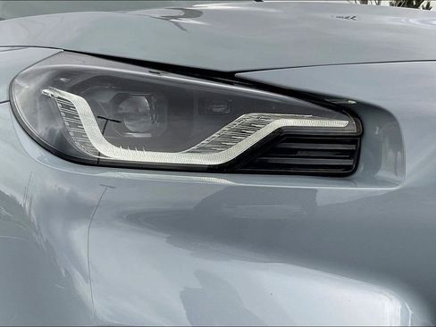 Used 2024 BMW M2 image 32
