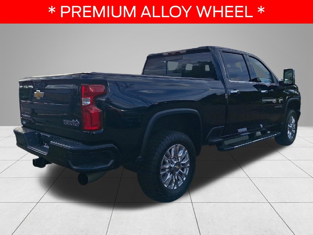 Used 2022 Chevrolet Silverado 3500 High Country w/ Z71 Off-Road Package AWD/4WD image 4