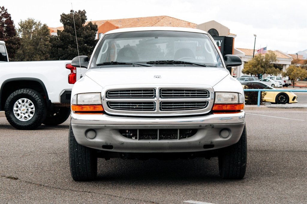 Used 2004 Dodge Dakota SLT w/ Trailer Tow Group AWD/4WD image 2
