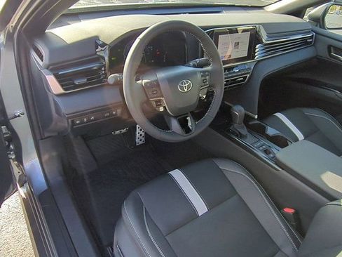 Certified 2025 Toyota Camry SE image 9