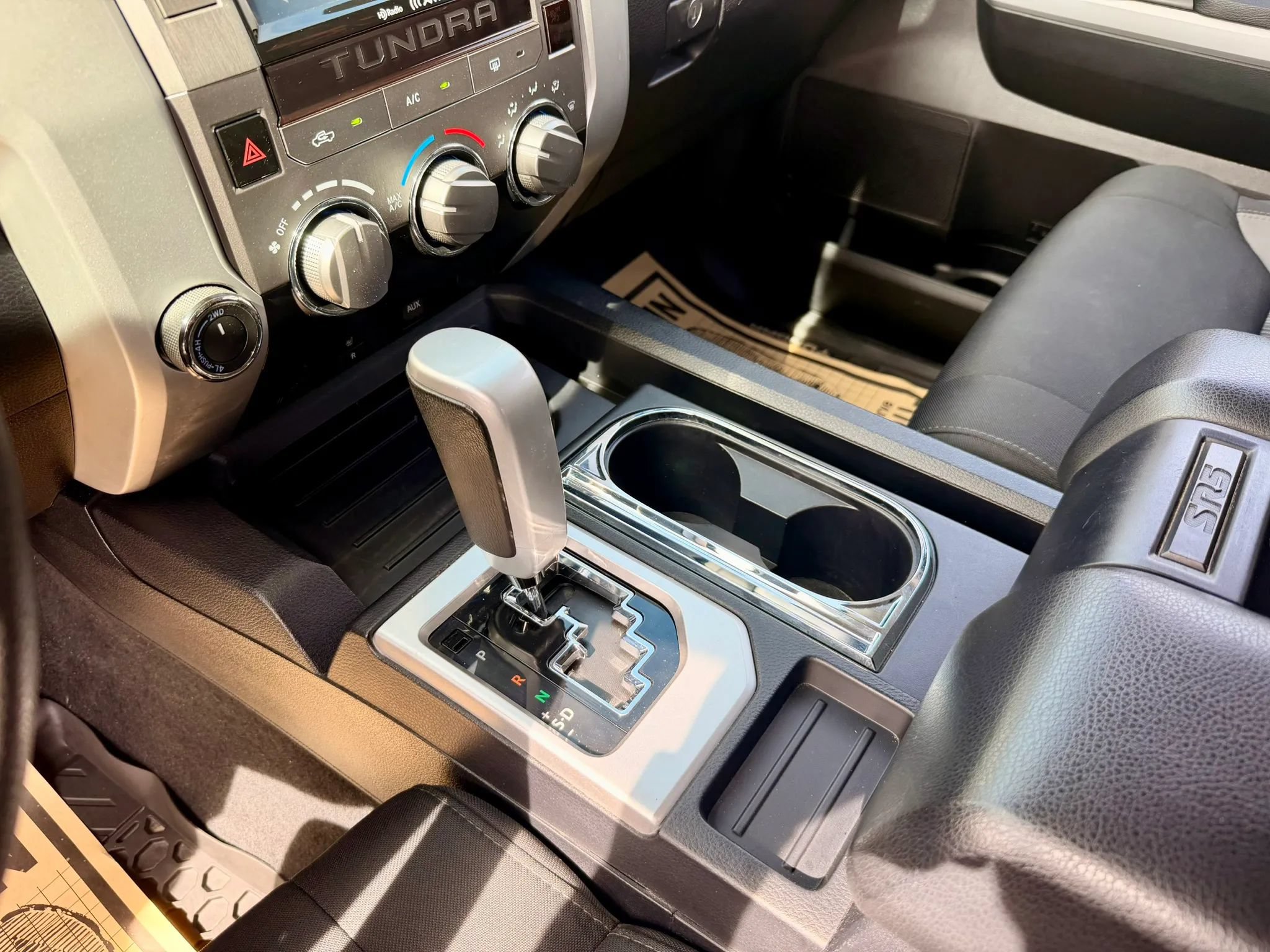 Used 2018 Toyota Tundra SR5 AWD/4WD image 27