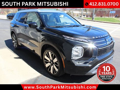 Used 2025 Mitsubishi Outlander AWD image 5