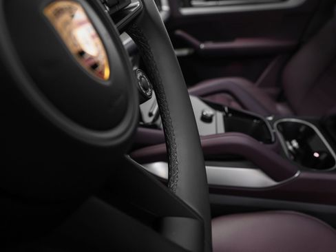 New 2026 Porsche Cayenne Coupe image 37