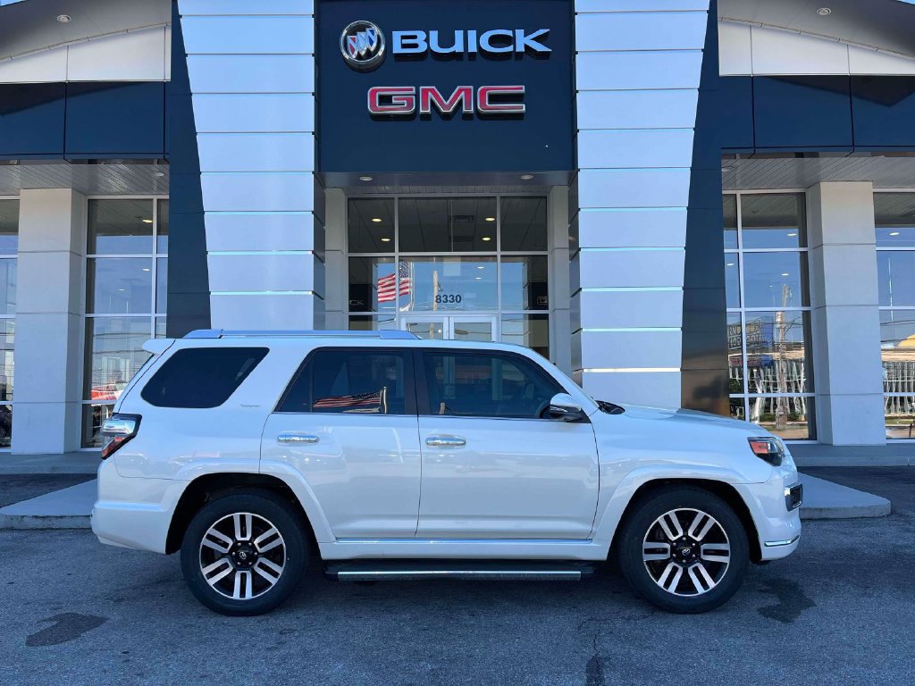 Used 2023 Toyota 4Runner Limited RWD image 2