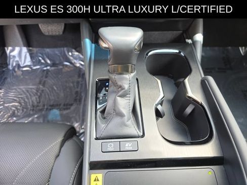 Used 2024 Lexus ES 300h Ultra Luxury w/ Accessory Package (Z1) FWD image 25