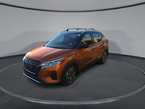 Used 2023 Nissan Kicks SV w/ Interior Electronics Package image 4