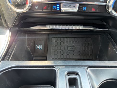 Used 2023 Ford F150 Lariat w/ Trailer Tow Package AWD/4WD image 23