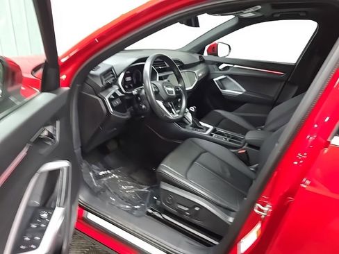Used 2023 Audi Q3 2.0T Premium Plus w/ Premium Plus Package AWD/4WD image 29