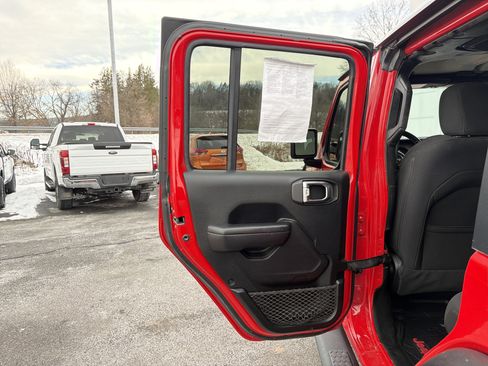 Used 2020 Jeep Wrangler Unlimited Sport S image 26