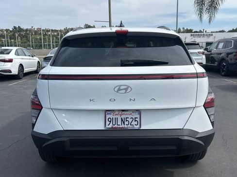 Used 2025 Hyundai Kona SEL image 5