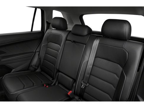 Used 2018 Volkswagen Tiguan SEL w/ 3rd Row Seat Package image 8