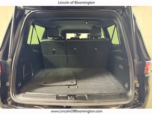 Used 2024 Jeep Wagoneer L Series II w/ Flexible Seating Group image 30