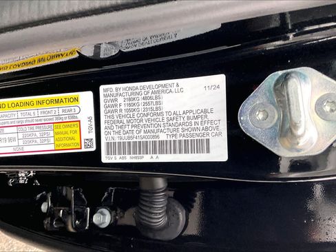 Used 2025 Acura TLX w/ Technology Package image 33