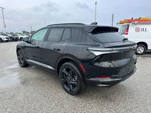 New 2026 Chevrolet Equinox EV RS w/ Convenience Package II AWD/4WD image 3