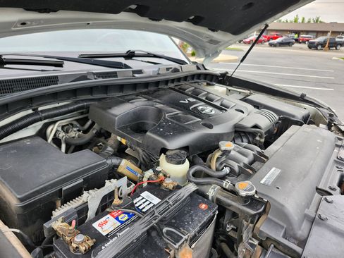 Used 2019 Nissan Armada Platinum AWD/4WD image 39