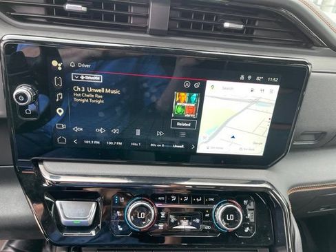 Certified 2024 GMC Sierra 1500 AT4 w/ Technology Package AWD/4WD image 9