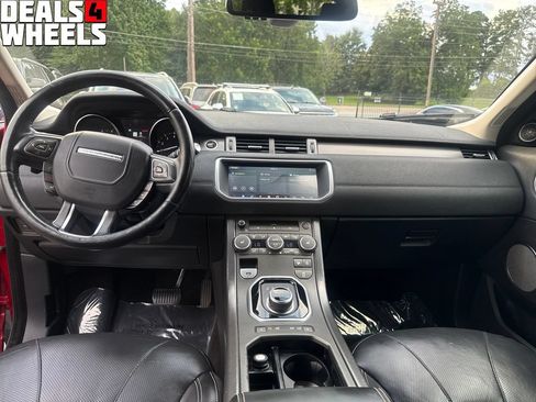 Used 2019 Land Rover Range Rover Evoque HSE AWD/4WD image 12