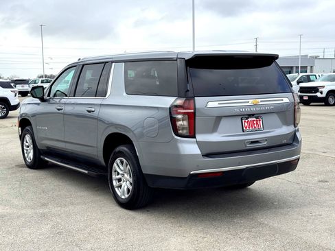 Used 2024 Chevrolet Suburban LT image 9