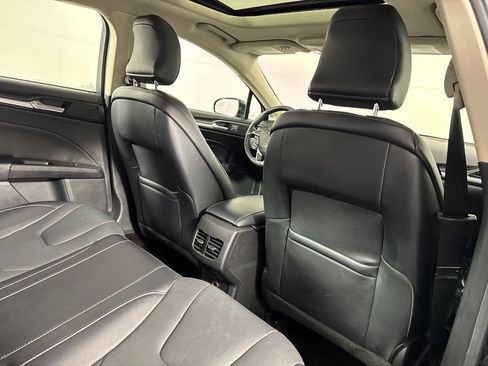 Used 2017 Ford Fusion Titanium AWD/4WD image 17