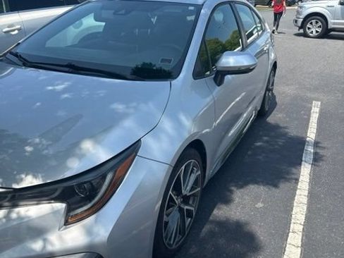 Used 2021 Toyota Corolla SE w/ SE Premium Package FWD image 2