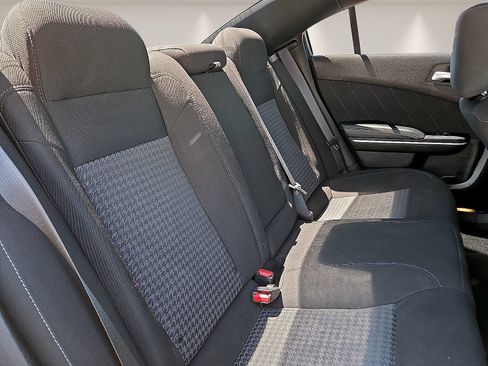 Used 2022 Dodge Charger R/T RWD image 9