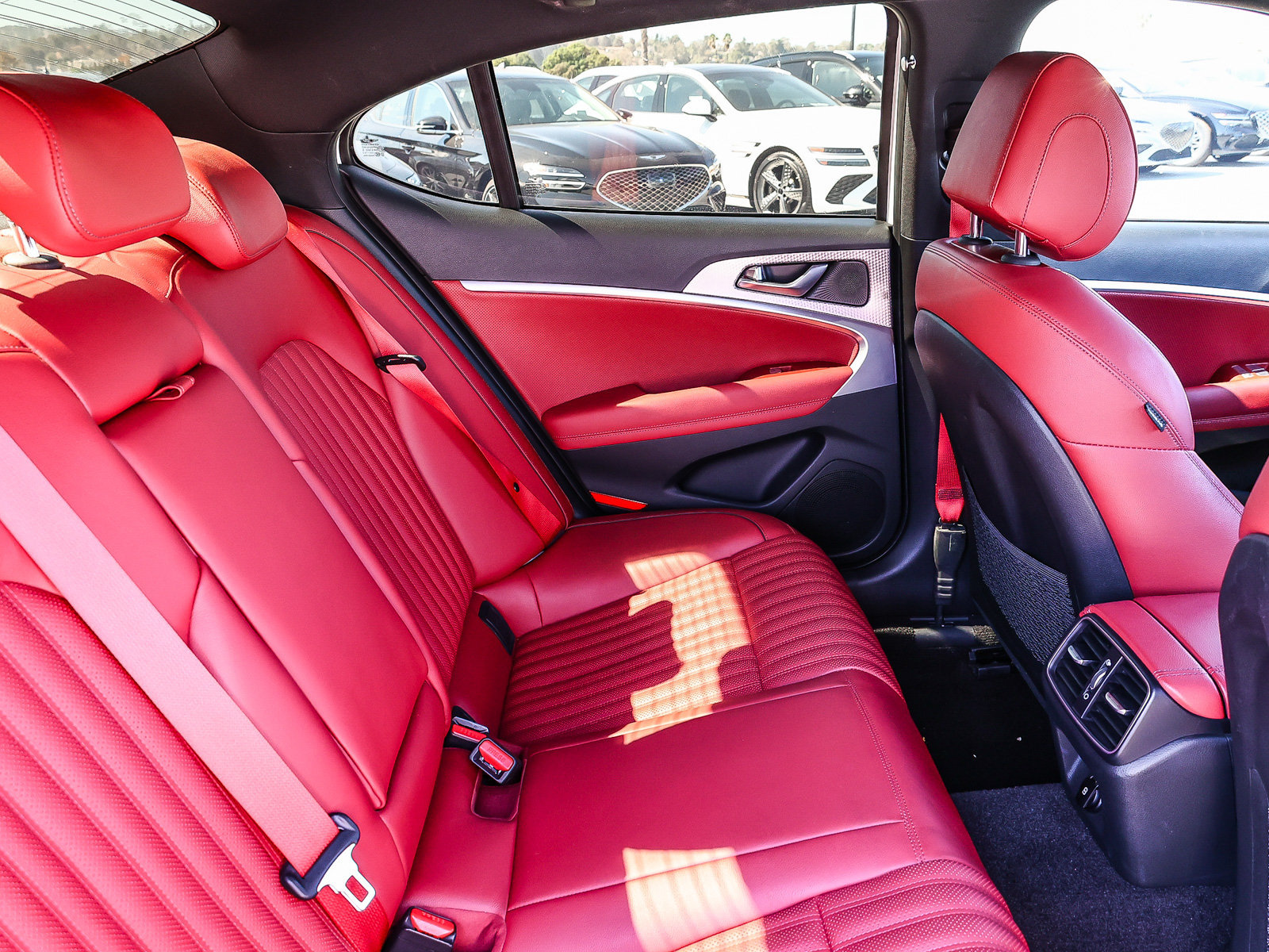 Used 2023 Genesis G70 2.0T w/ Sport Prestige Package RWD image 19