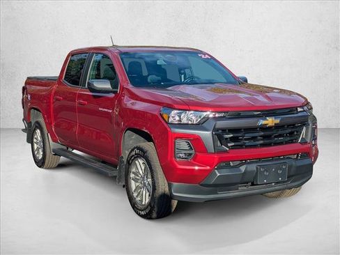 Used 2024 Chevrolet Colorado LT w/ LT Convenience Package image 3