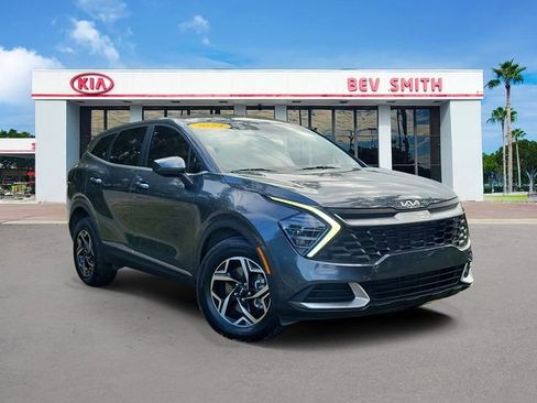 Certified 2024 Kia Sportage LX image 1