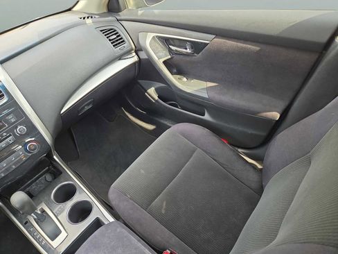 Used 2013 Nissan Altima 2.5 S FWD image 16