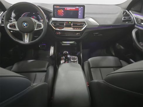 Used 2024 BMW X4 xDrive30i w/ Premium Package image 9
