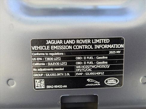 Used 2025 Land Rover Range Rover Velar S AWD/4WD image 26